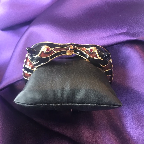 Vintage Kenneth Jay Lane bracelet - Picture 6 of 9